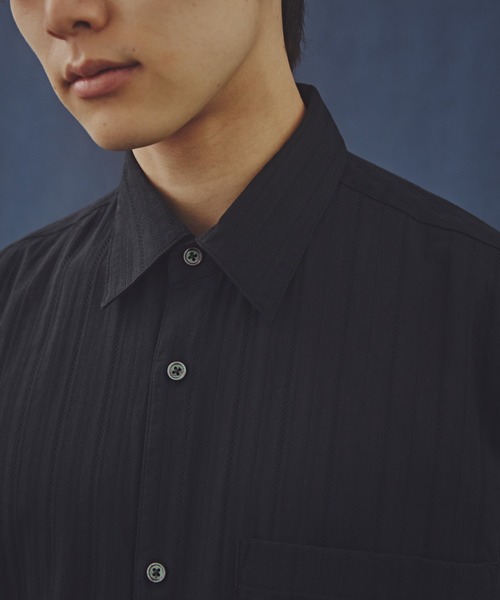 NANO universe(ナノユニバース)の「「Commonuse」コットンストライプジャガードシャツ(シャツ/ブラウス・メンズ・ブラック/ベージュ系その他・L/M)」の5枚目の写真