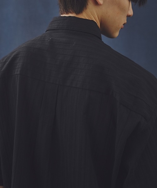 NANO universe(ナノユニバース)の「「Commonuse」コットンストライプジャガードシャツ(シャツ/ブラウス・メンズ・ブラック/ベージュ系その他・L/M)」の3枚目の写真