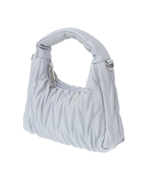 earth music&ecology（アースミュージックアンドエコロジー）の「ウエーブキルトショルダーバッグ（ショルダーバッグ・レディース・その他8/ライトグレー/ブラック・FREE）」の12枚目の写真