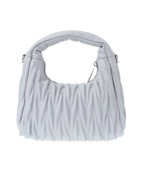 earth music&ecology（アースミュージックアンドエコロジー）の「ウエーブキルトショルダーバッグ（ショルダーバッグ・レディース・その他8/ライトグレー/ブラック・FREE）」の4枚目の写真