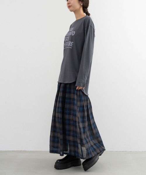 refinedworks（リファインドワークス）の「【refinedworks】 オリジナルのチェック生地を使ったロングスカート（スカート・レディース・イエロー/ネイビー/グリーン・FREE）」の5枚目の写真