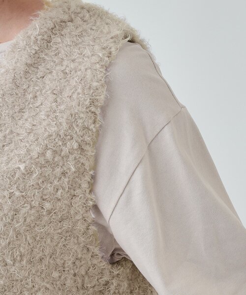 DRESKIP（ドレスキップ）の「◆コーデの主役に くるくるフェイクファージレ（ベスト・レディース・ライトグレー/ベージュ/モカ・02/04/03）」の20枚目の写真