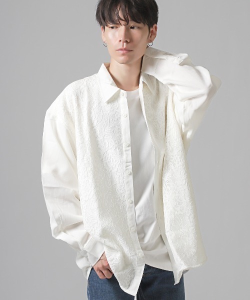 LUXSTYLE(ラグスタイル)の「レース貼り付けビッグシルエット長袖シャツ(シャツ/ブラウス・メンズ・ホワイト/ブラック・FREE)」の5枚目の写真