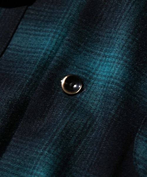 TOWNCRAFT（タウンクラフト）の「TOWN CRAFT タウンクラフト / 50S W-LAP LOOP COLLAR SHIRT（シャツ/ブラウス・メンズ・グリーン/レッド/ブラック・MEDIUM/LARGE/SMALL）」の17枚目の写真