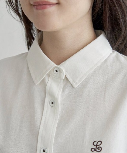 LBC(エルビーシー)の「ミニロゴ刺繍オーバーシャツ(シャツ/ブラウス・レディース・ベージュ/ホワイト/チャコールグレー・M)」の14枚目の写真