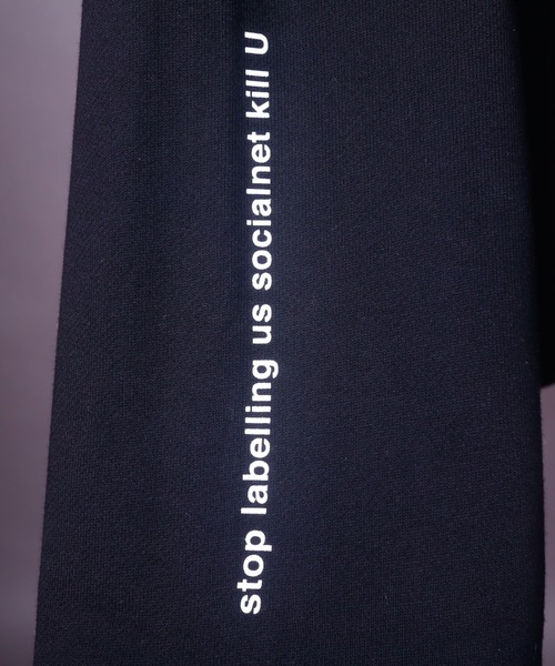 AFYF（エーエフワイエフ）の「AFYF BOX CREW SWEAT/ビッグシルエット ボックス クルースウェット（スウェット・メンズ・ブラック系その他/オレンジ系その他/ホワイト系その他/ブラック系その他2・FREE）」の16枚目の写真