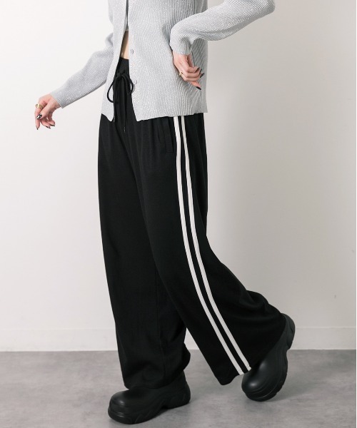 ad thie（アドティエ）の「サイドライン スムースロングパンツ（スウェットパンツ・レディース・チャコール/杢グレー/ブラック・FREE）」の2枚目の写真