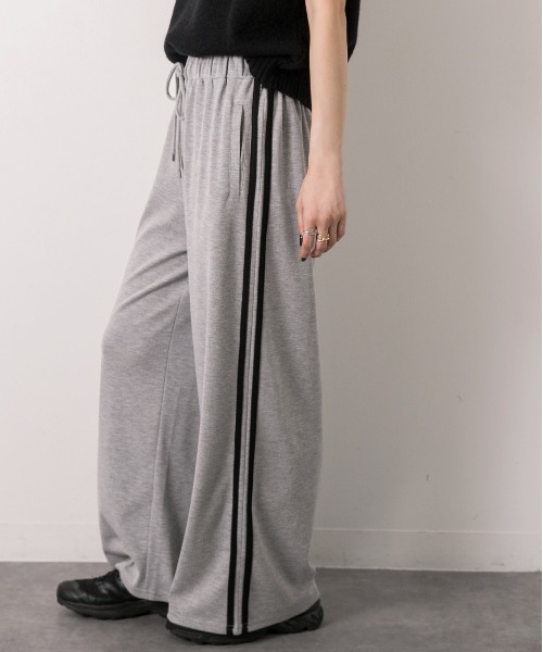 ad thie（アドティエ）の「サイドライン スムースロングパンツ（スウェットパンツ・レディース・チャコール/杢グレー/ブラック・FREE）」の6枚目の写真