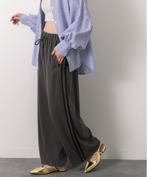 ad thie（アドティエ）の「サイドライン スムースロングパンツ（スウェットパンツ・レディース・チャコール/杢グレー/ブラック・FREE）」の13枚目の写真