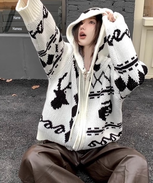 L.G.B. フード付きベージュパーカー ba05c609b1e93e7a03244e54065903