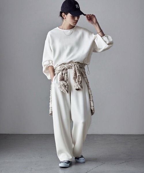 etoll.（エトル）の「ドロストダンボールニットプルオーバー（スウェット・レディース・ブラック/アイボリー/チャコール・M）」の13枚目の写真