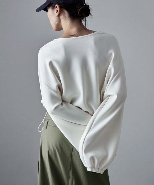 etoll.（エトル）の「ドロストダンボールニットプルオーバー（スウェット・レディース・ブラック/アイボリー/チャコール・M）」の15枚目の写真