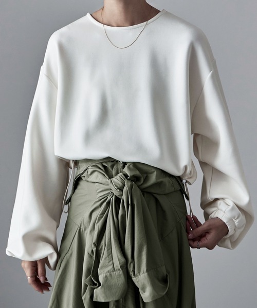 etoll.（エトル）の「ドロストダンボールニットプルオーバー（スウェット・レディース・ブラック/アイボリー/チャコール・M）」の16枚目の写真