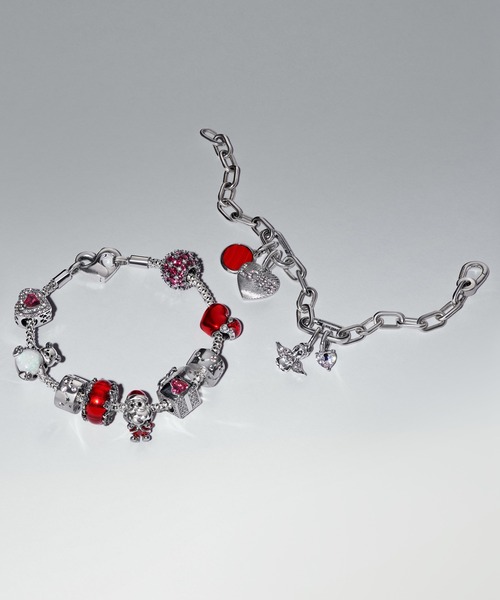 【Pandora】ファンタジーランドのお城＆マジックキー チャーム Magical Christmas Reindeer Dangle Charm