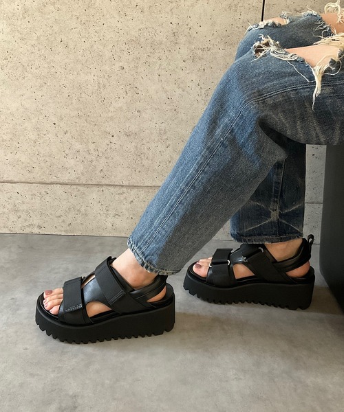 キャタピラーソール ベルクロサンダル ALL BLACK│Jeffrey Campbell