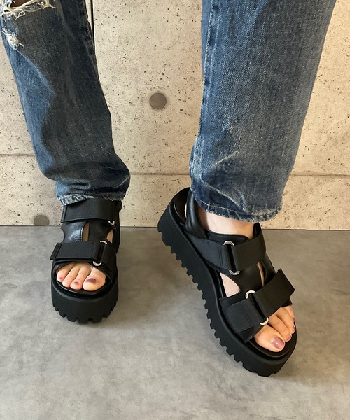 Jeffrey Campbell ブラックレザー サンダル 38 厚底 パフサンダル ALL BLACK│Jeffrey Campbell OFFICIAL