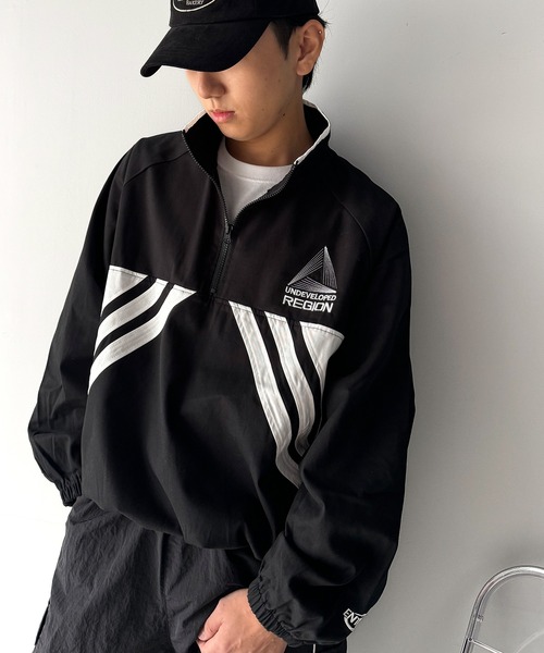 Java(ジャバ)の「《Javaジャバコラボ》大人のスポーティMIXに差をつける。綿100%刺繍入り配色ラインハーフジッププルオーバー(ブルゾン・メンズ・ネイビー/ブラック・LARGE/MEDIUM)」の6枚目の写真