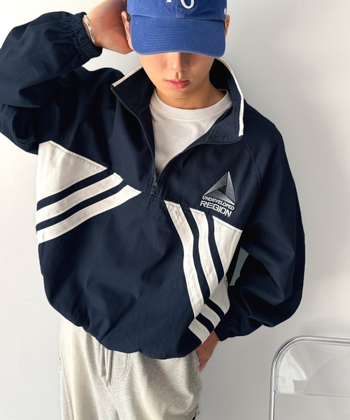 Java(ジャバ)の「《Javaジャバコラボ》大人のスポーティMIXに差をつける。綿100%刺繍入り配色ラインハーフジッププルオーバー(ブルゾン・メンズ・ネイビー/ブラック・LARGE/MEDIUM)」の12枚目の写真