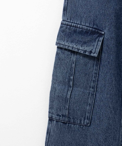 NAVY(ネイビー)の「【NAVY】BOYS GIRLSデニムカーゴパンツ(カーゴパンツ・キッズ・グレー系その他/ネイビー系/ホワイト系その他・120/160/150/140/130)」の15枚目の写真