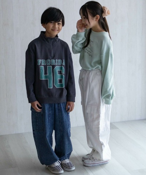 NAVY(ネイビー)の「【NAVY】BOYS GIRLSデニムカーゴパンツ(カーゴパンツ・キッズ・グレー系その他/ネイビー系/ホワイト系その他・120/160/150/140/130)」の4枚目の写真