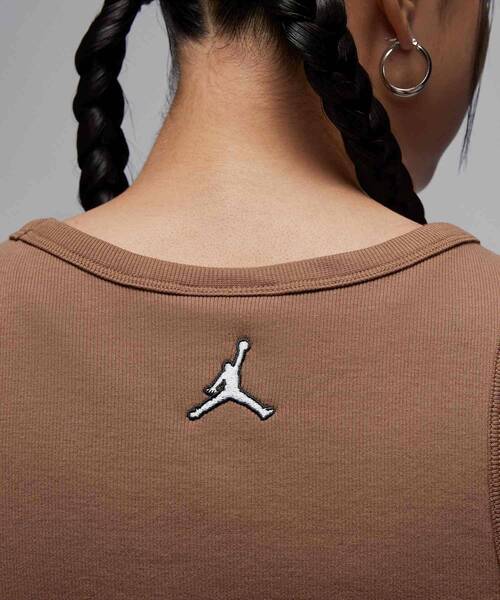 JORDAN BRAND（ジョーダンブランド）の「ジョーダン ウィメンズタンクトップ / Jordan Women's Tank DX4701-223 Archaeo Brown（タンクトップ・レディース・ブラウン系その他2・2XL/L/M/S/XL/XS）」の8枚目の写真