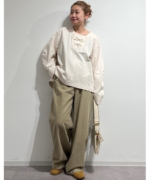 human woman(ヒューマンウーマン)の「◆ツイルワッシャーレースアップブラウス(シャツ/ブラウス・レディース・ネイビー/ホワイト系その他・MEDIUM)」の22枚目の写真