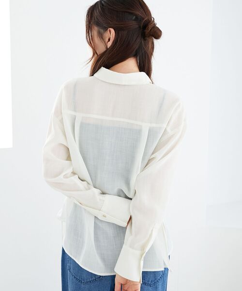 le.coeur blanc（ルクールブラン）の「ダブルポケットシアーシャツ（シャツ/ブラウス・レディース・オフホワイト/ライトベージュ/ブルー/ライトブラウン・38）」の13枚目の写真