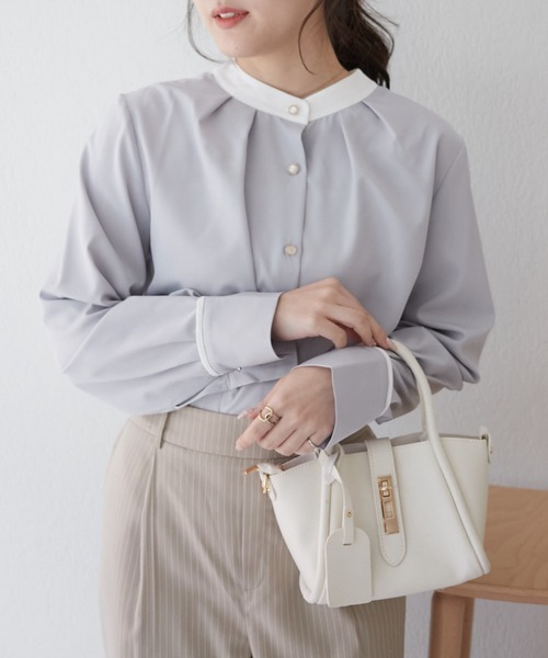 Another Branch olive des olive(アナザーブランチオリーブデオリーブ)の「配色2WAYブラウス(シャツ/ブラウス・レディース・ネイビー/ミント/ブルーグレー/アイボリー/オフホワイト・FREE)」の3枚目の写真