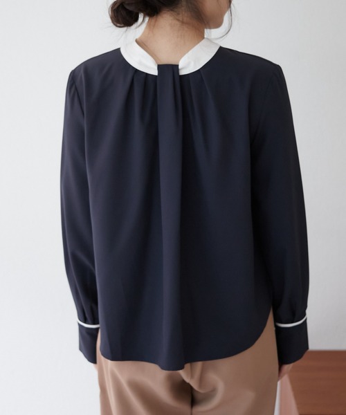 Another Branch olive des olive(アナザーブランチオリーブデオリーブ)の「配色2WAYブラウス(シャツ/ブラウス・レディース・ネイビー/ミント/ブルーグレー/アイボリー/オフホワイト・FREE)」の8枚目の写真
