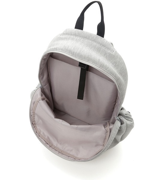 emmi（エミ）の「ポンチギャザーボディーバックパック（バックパック/リュック・レディース・ネイビー/ライトグレー・FREE）」の13枚目の写真