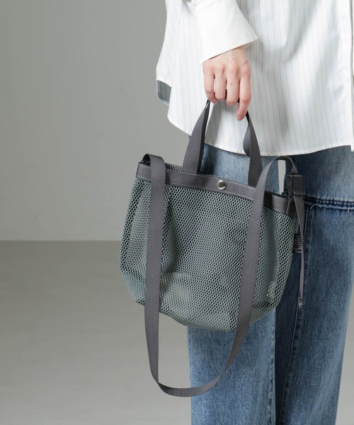 Drifter(ドリフター)の「Drifter/別注 NU MESH TOTE(トートバッグ・レディース・グレー/ベージュ/ブラック・FREE)」の12枚目の写真