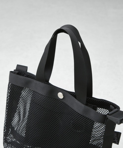 Drifter(ドリフター)の「Drifter/別注 NU MESH TOTE(トートバッグ・レディース・グレー/ベージュ/ブラック・FREE)」の11枚目の写真