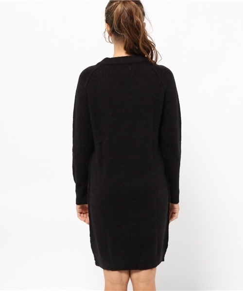 CIAOPANIC TYPY(チャオパニックティピー)の「アルパカストレッチVネックニットワンピース(ワンピース・レディース・ブラック/カーキ/グレー・FREE)」の6枚目の写真