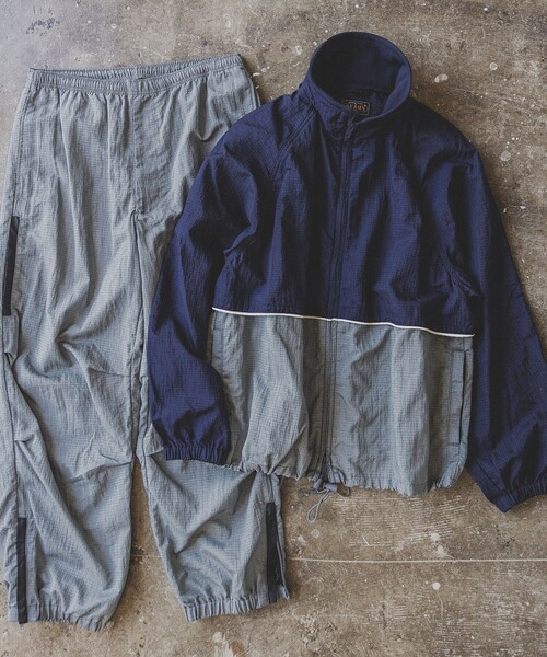 BEAMS PLUS(ビームスプラス)の「ミリタリー アスレチック パンツ(その他パンツ・メンズ・ネイビー/グレー・S/M/L)」の14枚目の写真