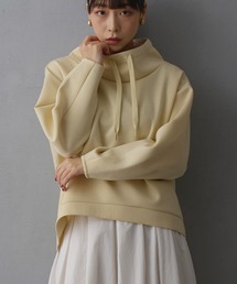 NICOLE white（ニコルホワイト）の「バックタックプルオーバー／ダンボールポンチ（スウェット）」