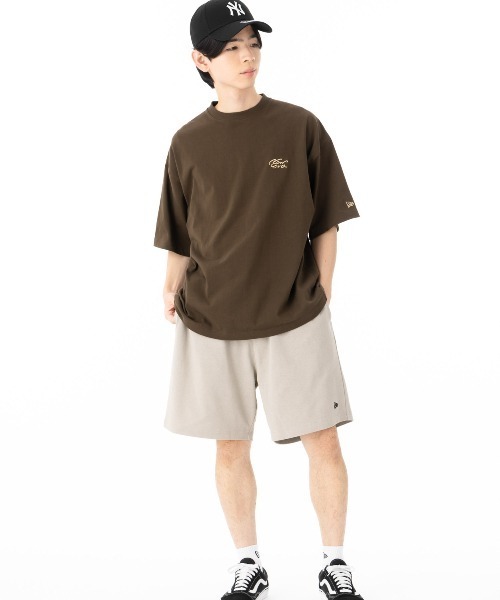 NEW ERA（ニューエラ）の「ニューエラ 半袖Tシャツ オーバーサイズ 手書き風ロゴ（Tシャツ/カットソー・メンズ・ブラック/ブラウン/ホワイト・XXL/XL/L/M/S）」の7枚目の写真