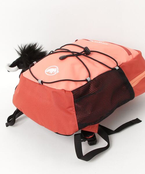 Mammut（マムート）の「【4～6才用サイズ】フィルスト ジップ 8L / First Zip 8L / 子供用 / キッズサイズ（バックパック/リュック・キッズ・ピンク・8L）」の3枚目の写真