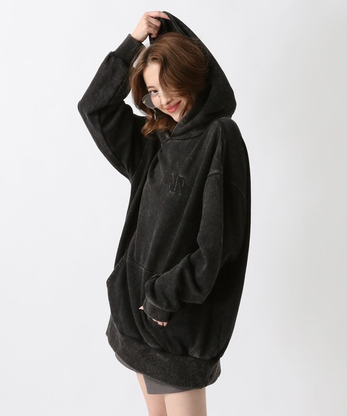 FOREVER 21（フォーエバー トゥエンティーワン）の「【2025SS】ヴィンテージライクフーディー（パーカー・レディース・グレー/ブラック・FREE）」の2枚目の写真