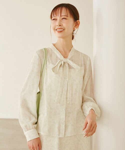 ROPE' PICNIC(ロペピクニック)の「【YOKU MOKU/ヨックモック×ROPE' PICNIC】リボンブラウス(シャツ/ブラウス・レディース・キナリ/ブルー系その他4・38)」の6枚目の写真