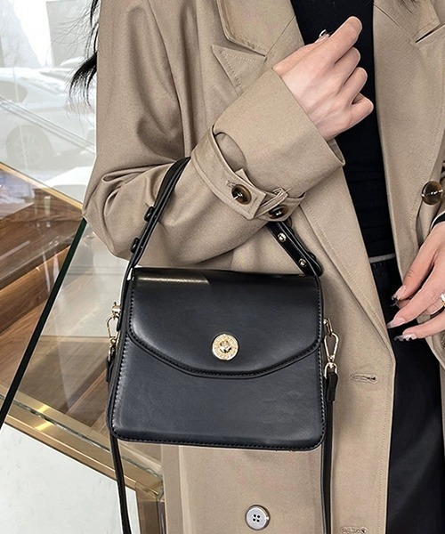 c.u.l（シーユーエル）の「レトロ 2WAY スクエア ショルダーバッグ cula1077（ハンドバッグ・レディース・アイボリー/ブラック・FREE）」の5枚目の写真