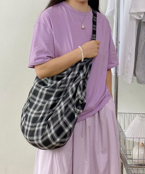 sevens(セブンズ)の「【sevens】大容量チェックショルダーバッグ(ショルダーバッグ・レディース・イエロー/オレンジ/ブラック/レッド・FREE)」の14枚目の写真