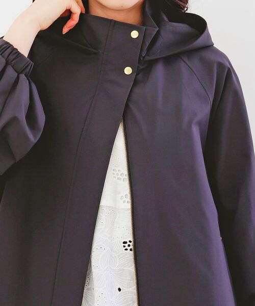 le.coeur blanc（ルクールブラン）の「サーブルクロスフードブルゾン（ブルゾン・レディース・ベージュ/ダークグレー・38）」の11枚目の写真