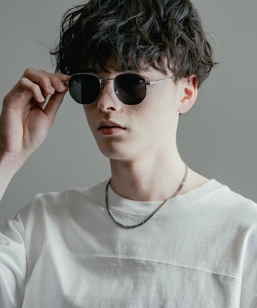 Rocky Monroe(ロッキーモンロー)の「ウェリントン型カラーレンズメタルフレーム UVカットサングラス(サングラス・メンズ・A/H/J/D/E/F/K/L/M/B/G/I/C・FREE)」の2枚目の写真