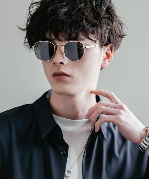 Rocky Monroe(ロッキーモンロー)の「ウェリントン型カラーレンズメタルフレーム UVカットサングラス(サングラス・メンズ・A/H/J/D/E/F/K/L/M/B/G/I/C・FREE)」の4枚目の写真