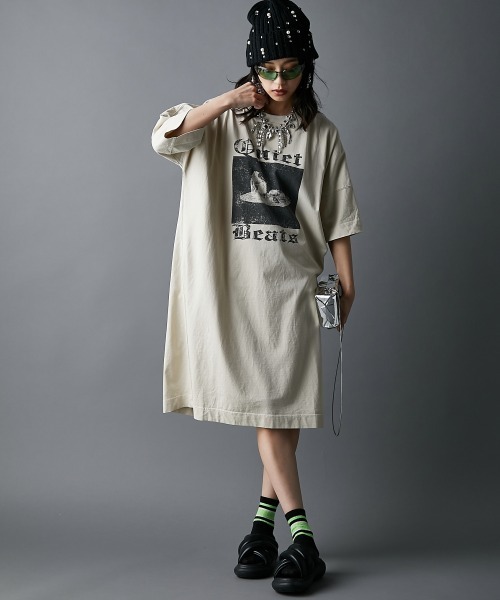 GEVS.（ジェイヴィス）の「綿100％Tシャツワンピース＜大きいサイズ有＞GEVS.（ワンピース・レディース・ベージュ系/サックスブルー・M/L/LL/3L/4L/5L）」の3枚目の写真