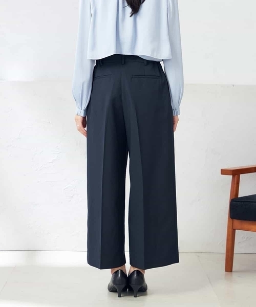 a.v.v（アーヴェヴェ）の「【洗える/ストレッチ/UVカット】麻調ストレッチクロップドパンツ（スーツパンツ・レディース・グレー/ベージュ/ネイビー・36/38/40/34/42）」の12枚目の写真