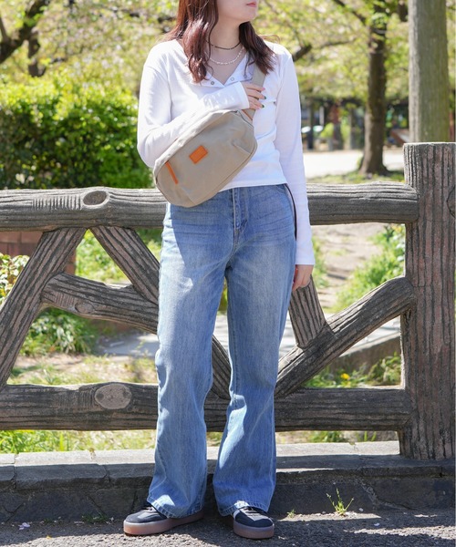 美品✨kissora キソラボディバッグ ウエストポーチ キャメル　牛革 キソラ ボディバッグ ポメリ ユニセックス KITM-029 kissora | 2WAY