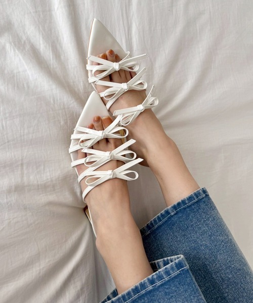 one after another NICE CLAUP（ワンアフターアナザーナイスクラップ）の「リボンサンダル（サンダル・レディース・オフホワイト/ブラック/レッド・L/M/S）」の2枚目の写真