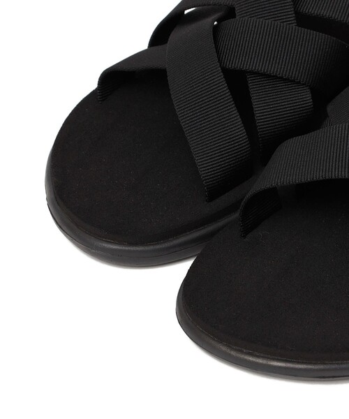 Teva（テバ）の「TEVA: VOYA SLIDE サンダル（サンダル・メンズ・ブラック・26/27/28）」の4枚目の写真