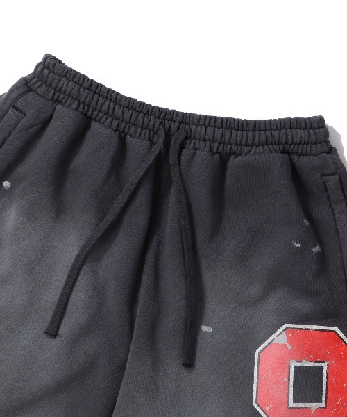 UNION（UNION TOKYO）（ユニオン）の「UNION IVY ARCH SHORT（スウェットパンツ・メンズ・ブラック・SMALL/MEDIUM）」の3枚目の写真